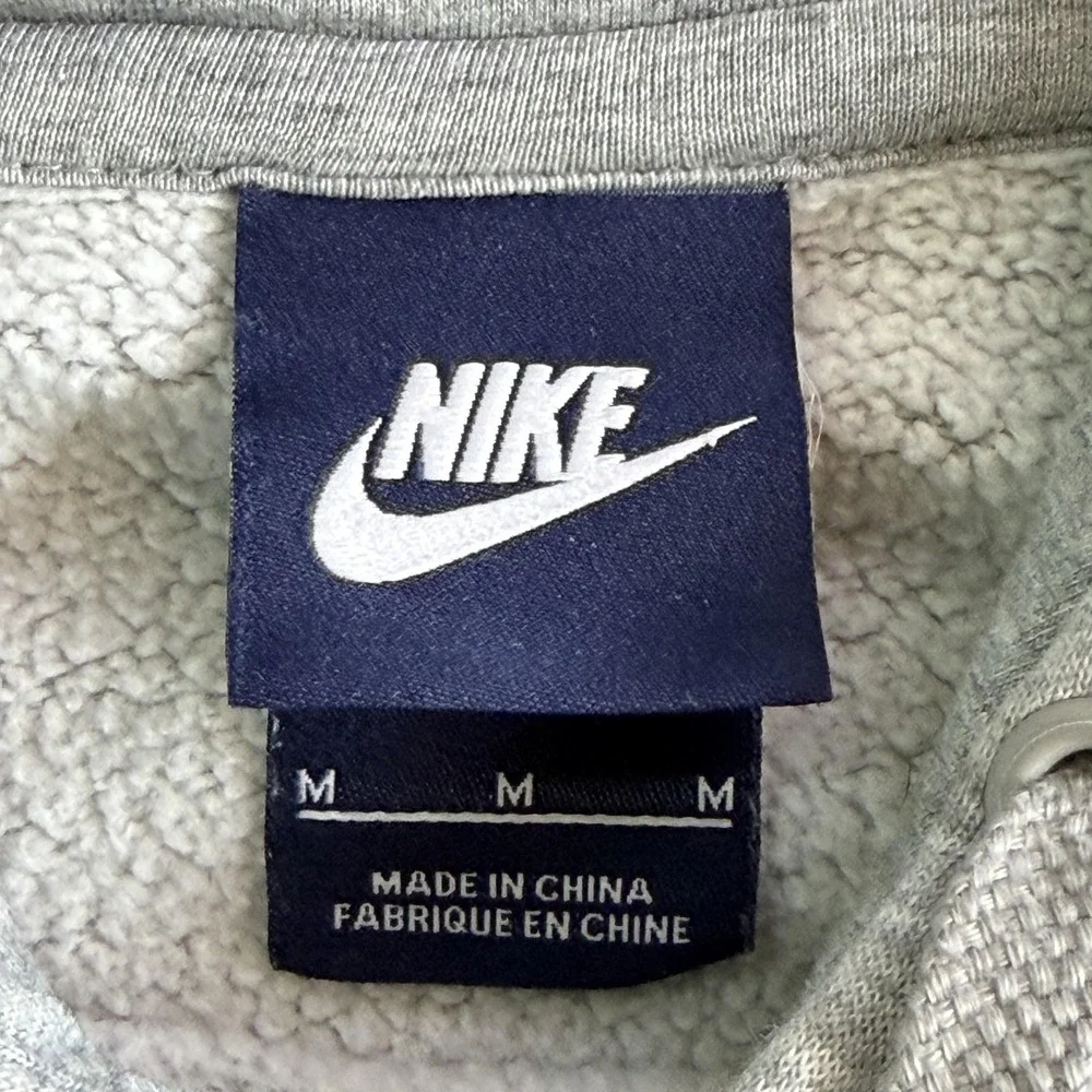 Nike Hoodie Mens Medium Gray Fleece Pullover Logo Kangaroo Pocket Sweatshirt